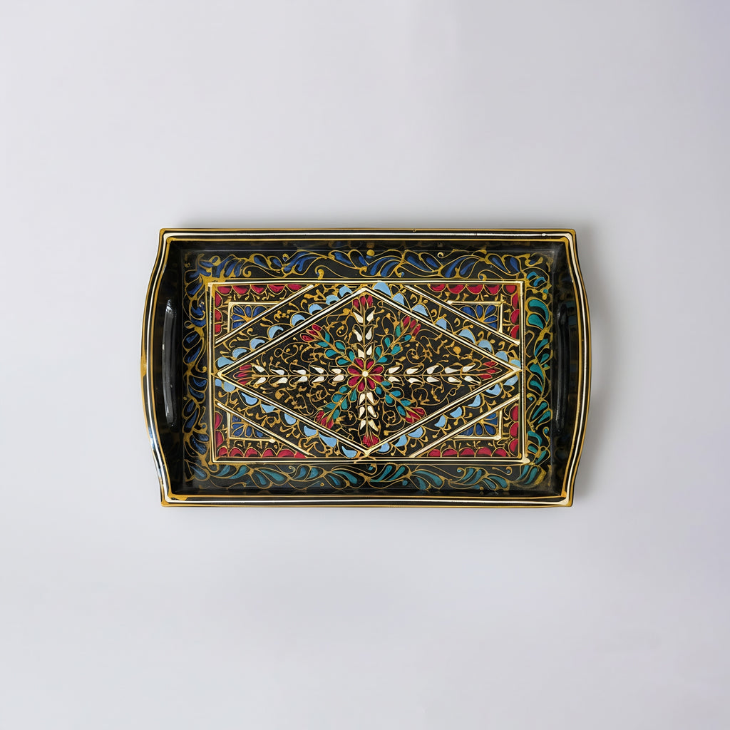 Swati Wooden Serving Tray carved edges detail — Pakistani wooden craft — Craftan Pakistan