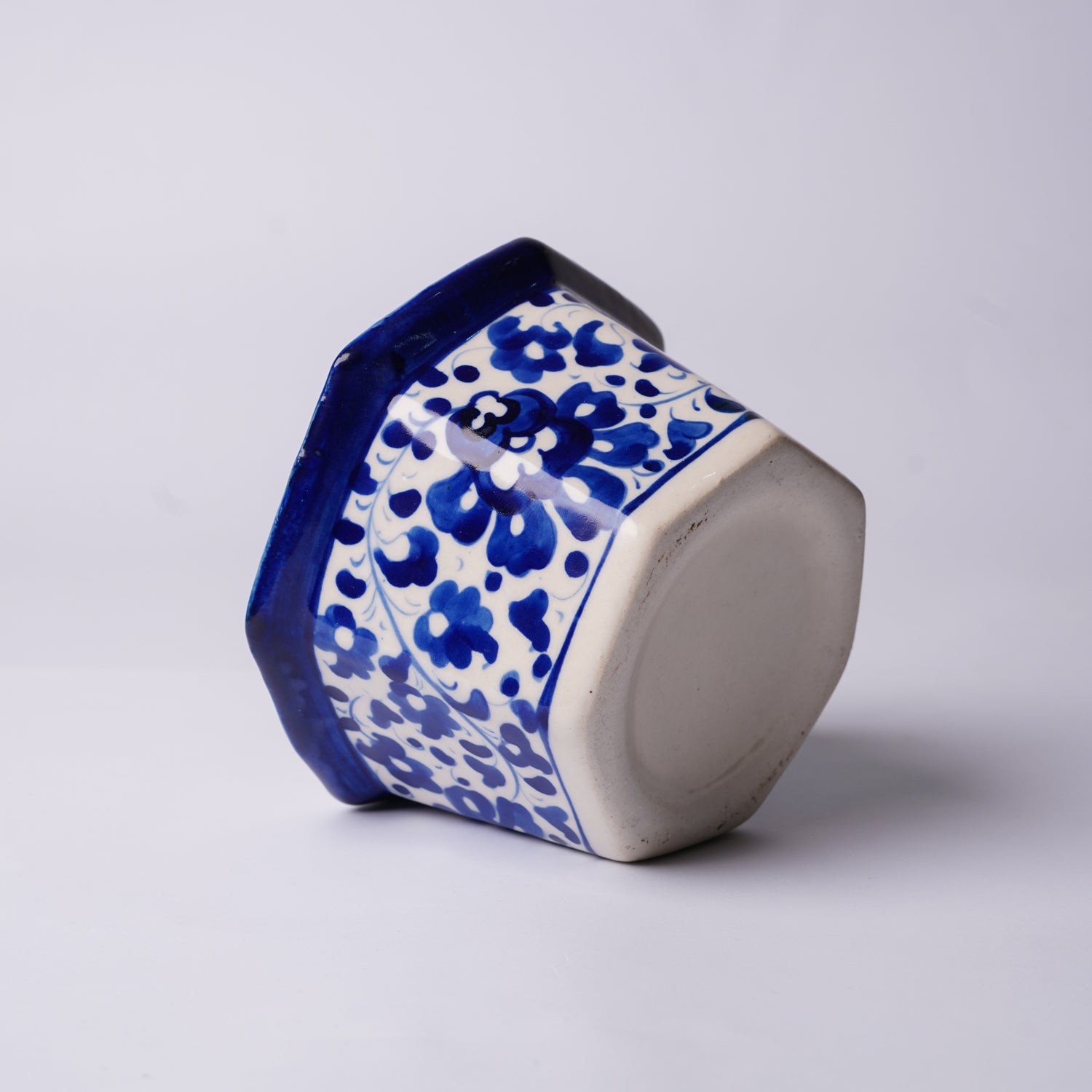 6″ Hexagon Indoor Planter – Blue Heart Floral Design