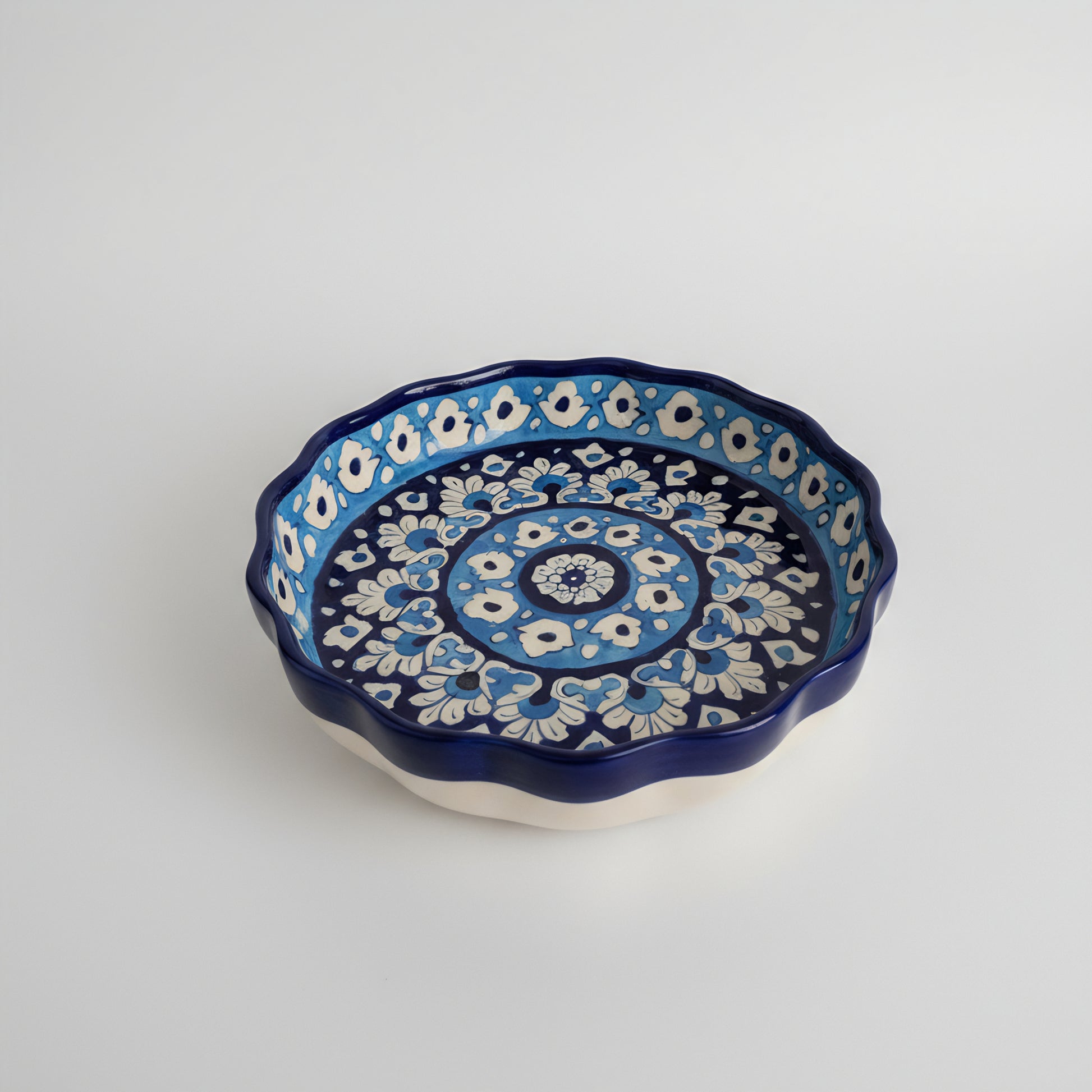 Multani Blue Pottery Apple Pie Dish – Handcrafted 8-Inch Floral Pattern with Wavy Edges