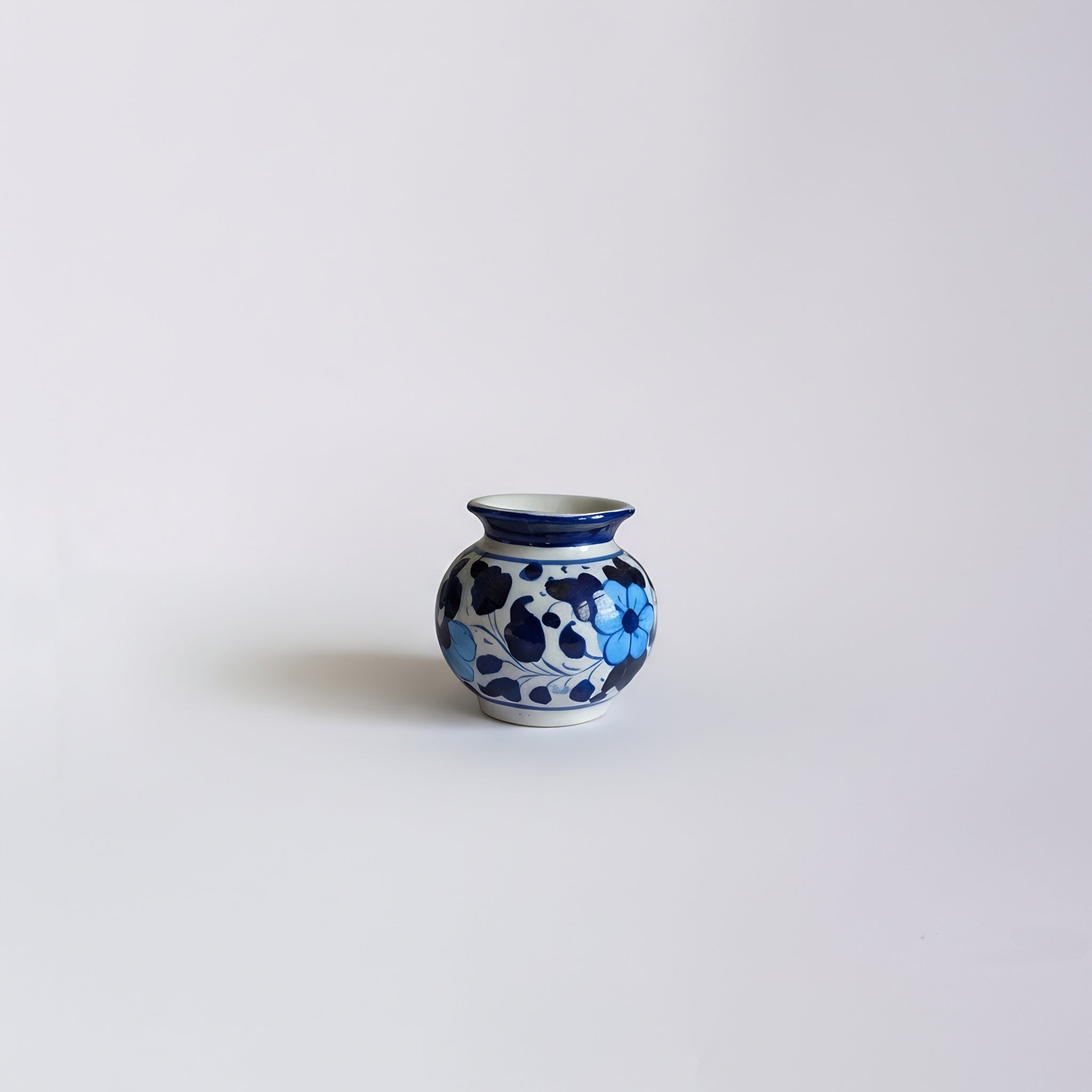 Blue-on-White Floral Mini Decor Blue Pottery Pot – 3 Inch (traditional Garwi)