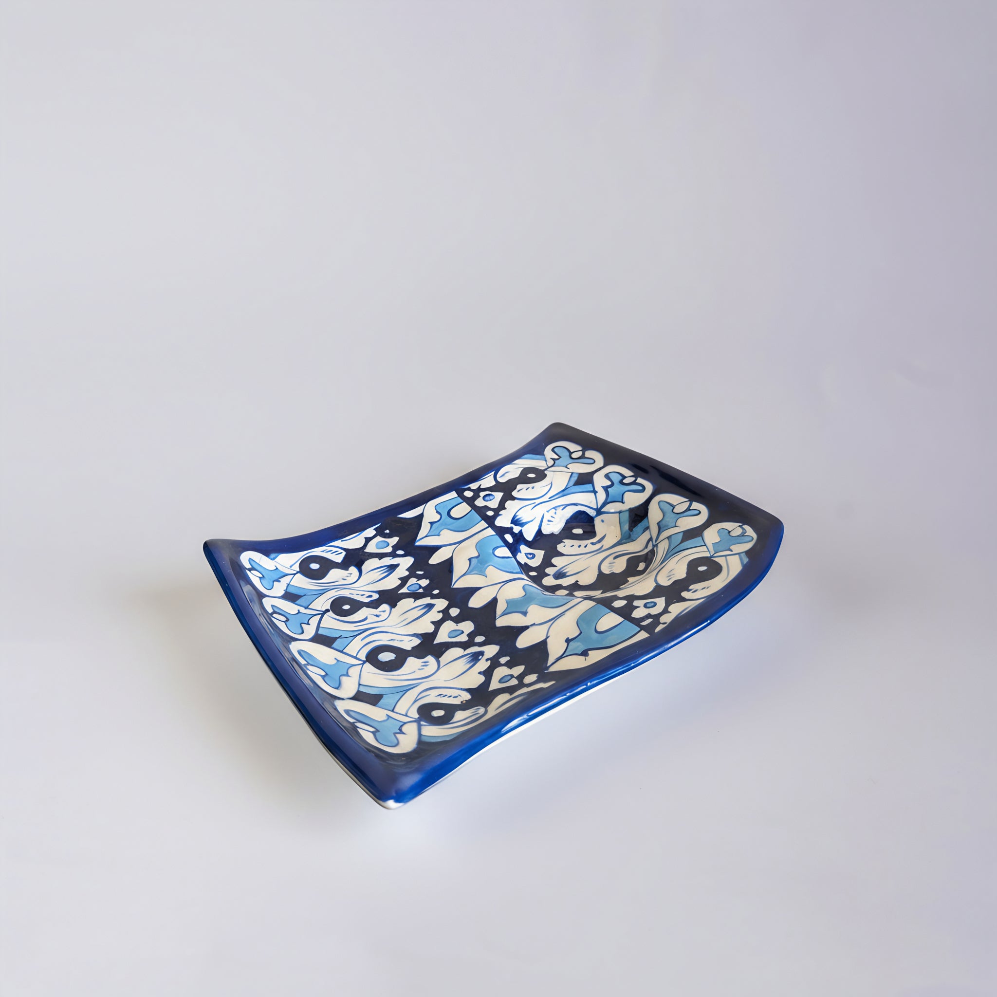 Blue Pottery Wavy Serving Tray — 7″ × 5″ Multani Ceramic (Bold Navy Vine Motif)