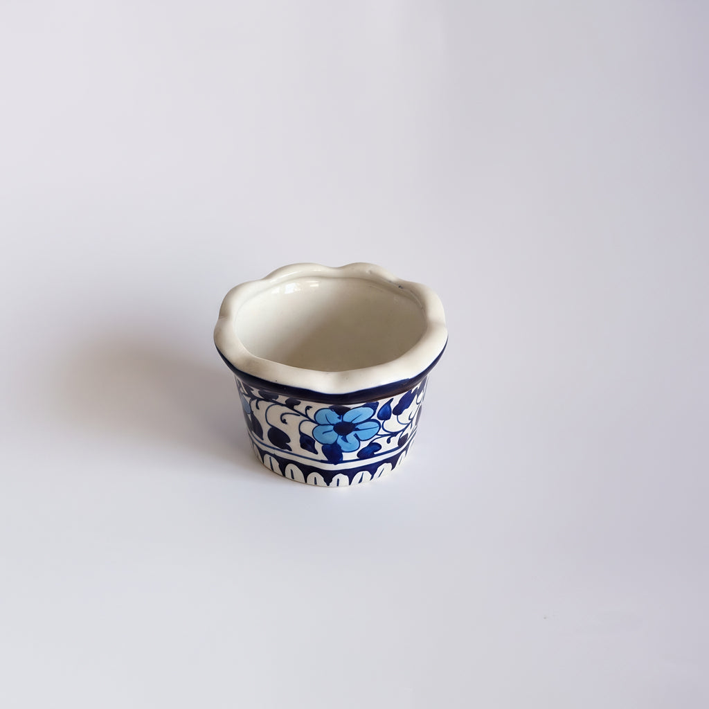 Multani ceramic planter 4 inch with decorative wavy edges — Craftan Pakistan