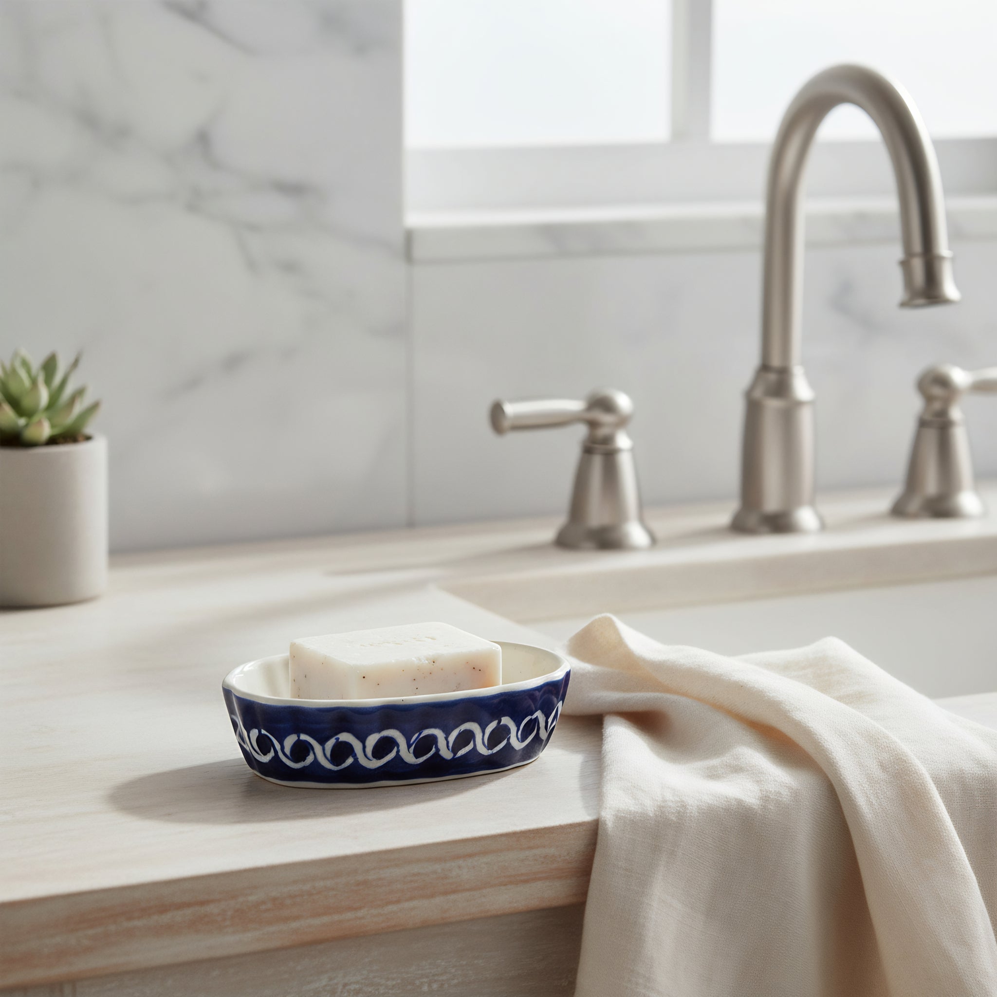 Hand-Painted Multani Blue Pottery Soap Dish – Oval Ceramic Tray with Drainage