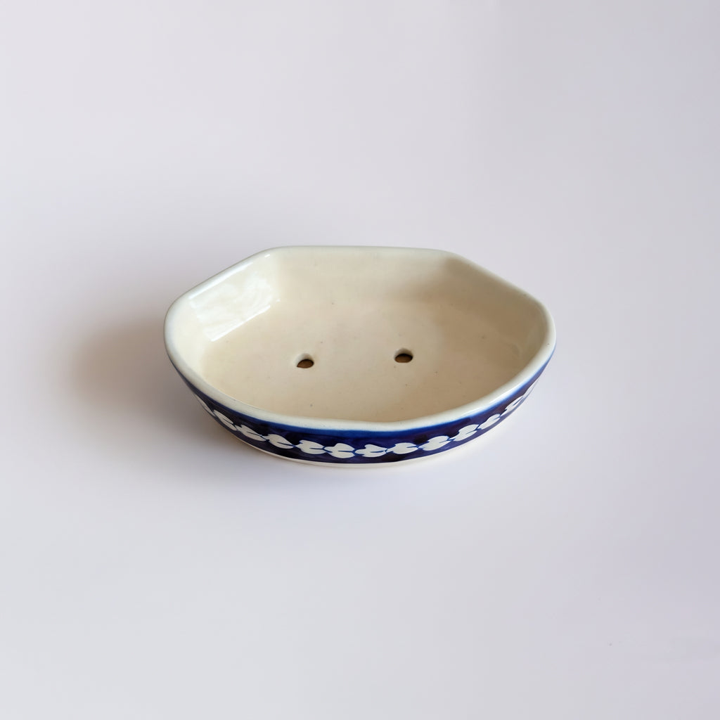 Multani blue pottery soap dish with floral chain motif — Craftan Pakistan