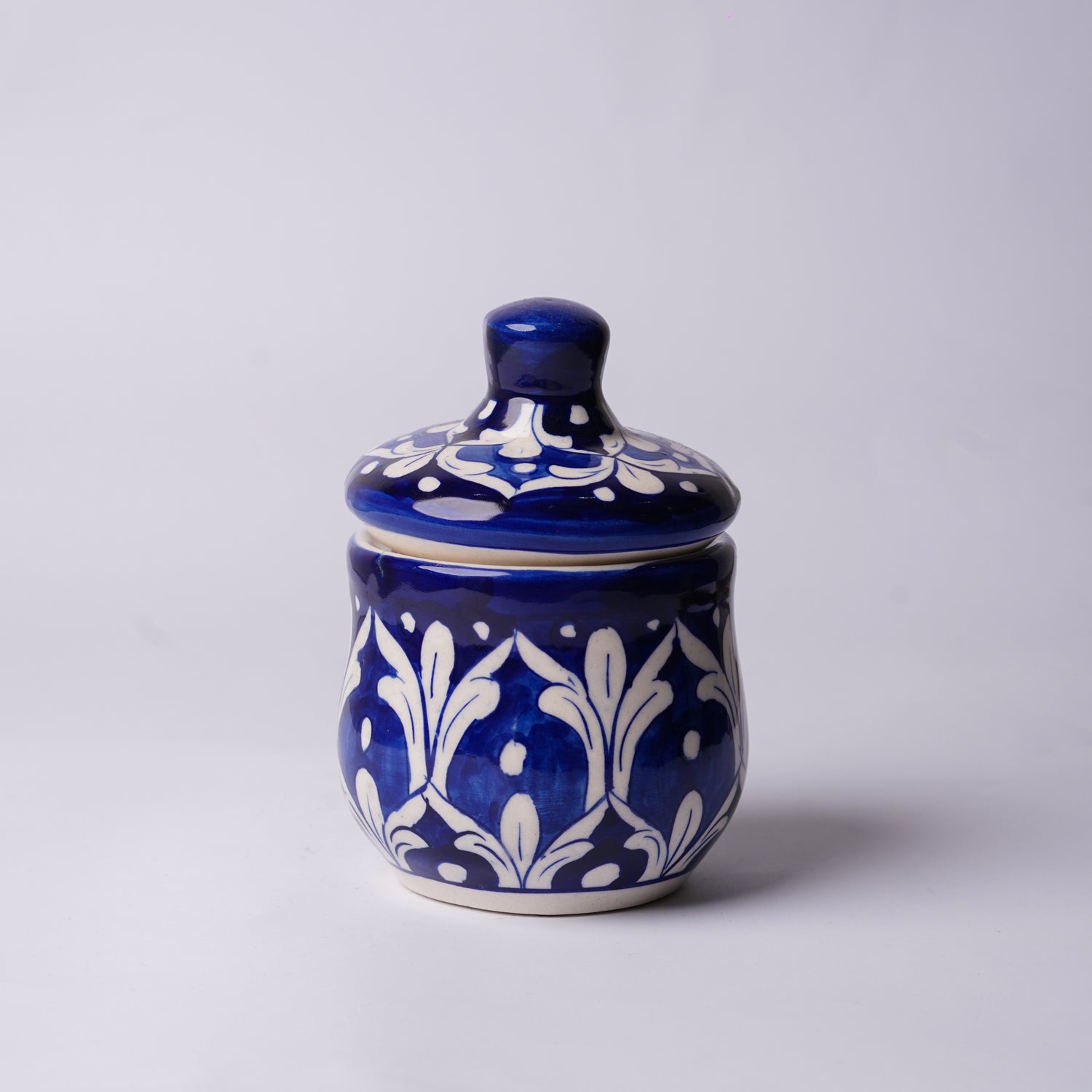  multani blue pottery ceramic sugar pot with white patterns on a light gray background
