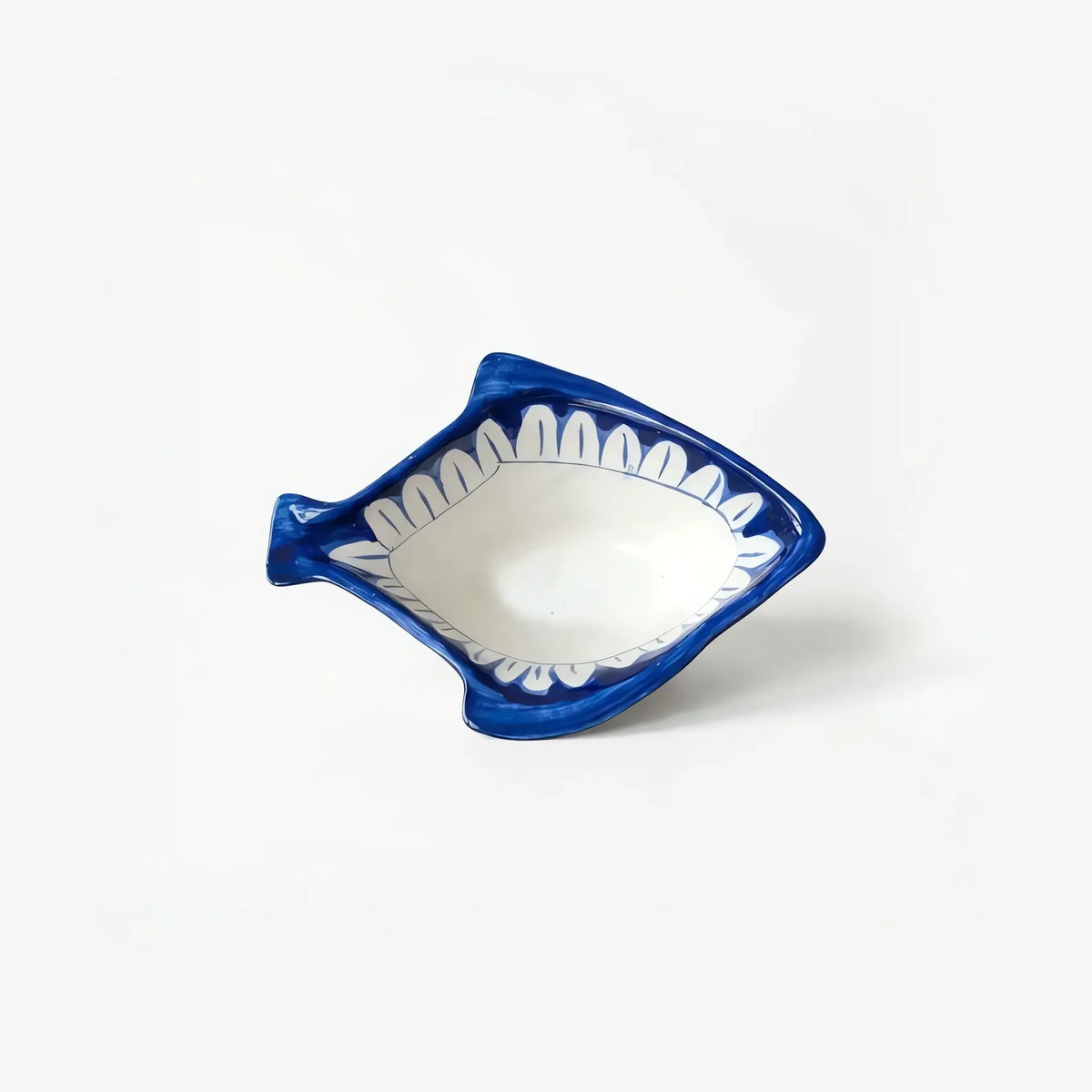 Fish-shaped bowl from the side with cobalt fins