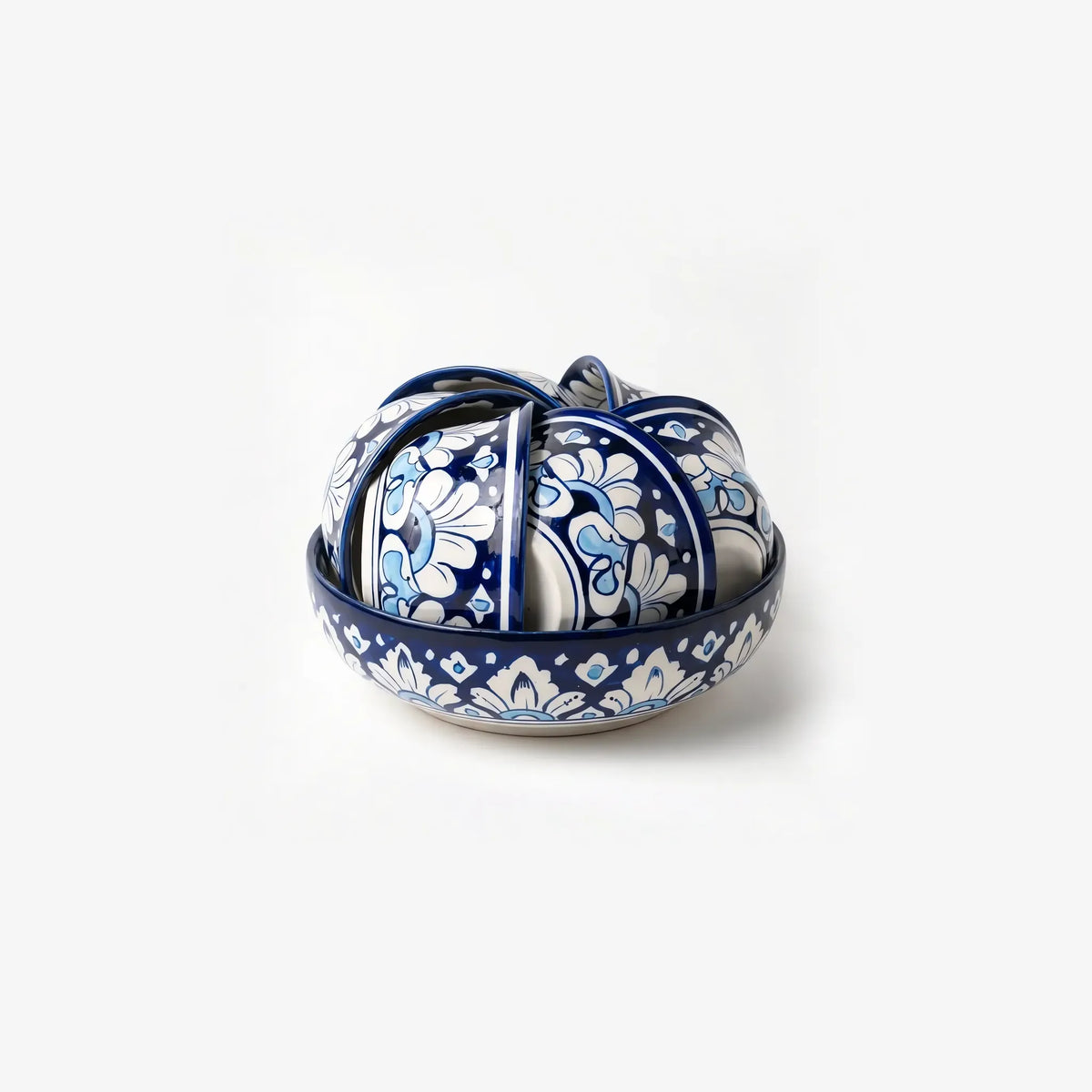 Nested sweet bowl set, side view