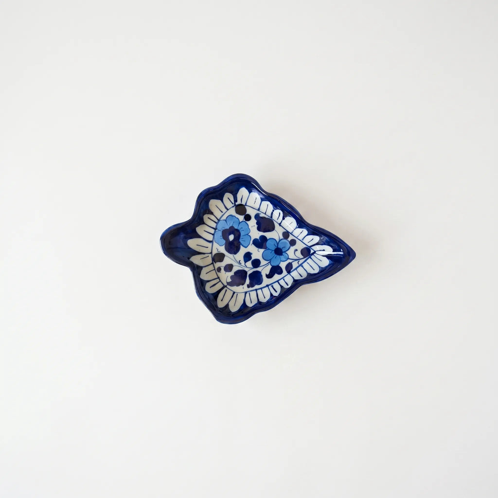 Multani Blue Pottery Decorative Serving Dish – Handcrafted Ceramic Snack & Trinket Dish (7 x 6 Inch, 1 Inch Deep)