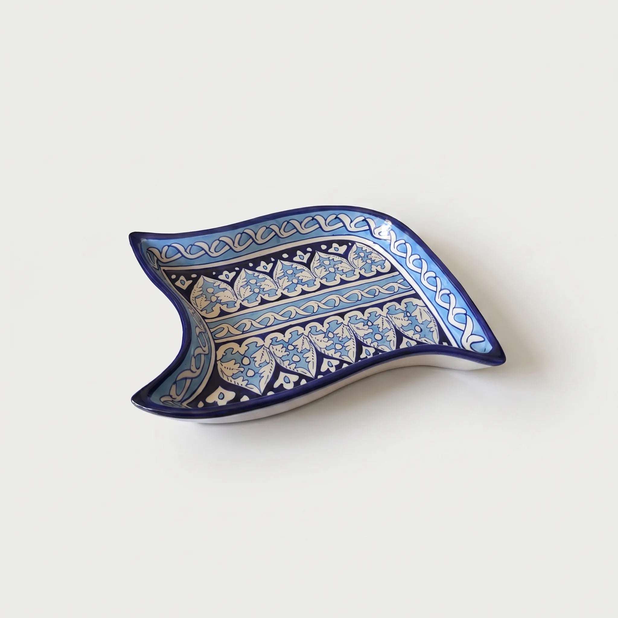 Multani Blue Pottery Star Serving Dish – Hand-Painted Ceramic Platter (10 Inch, Blue Variant)