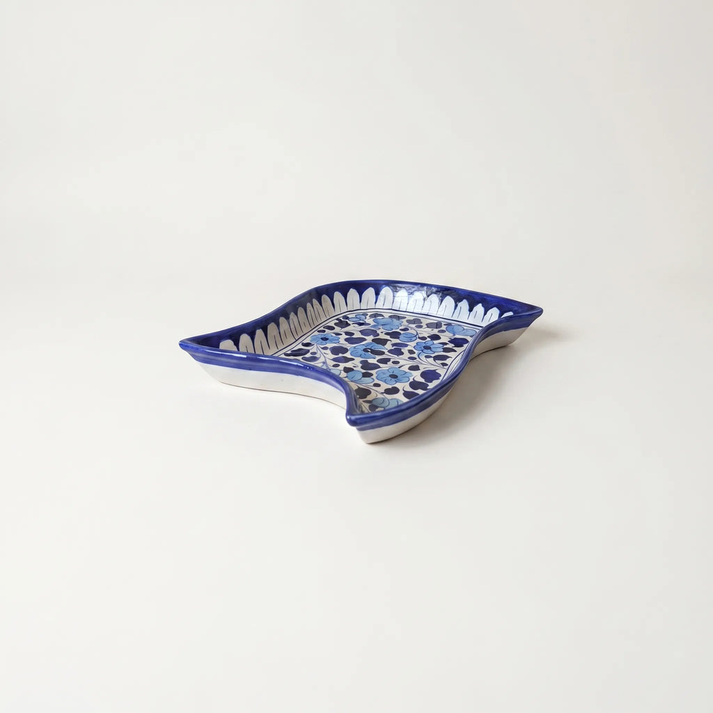Multani Blue Pottery Star Serving Dish – Hand-Painted Ceramic Platter (10 Inch, Floral Variant)