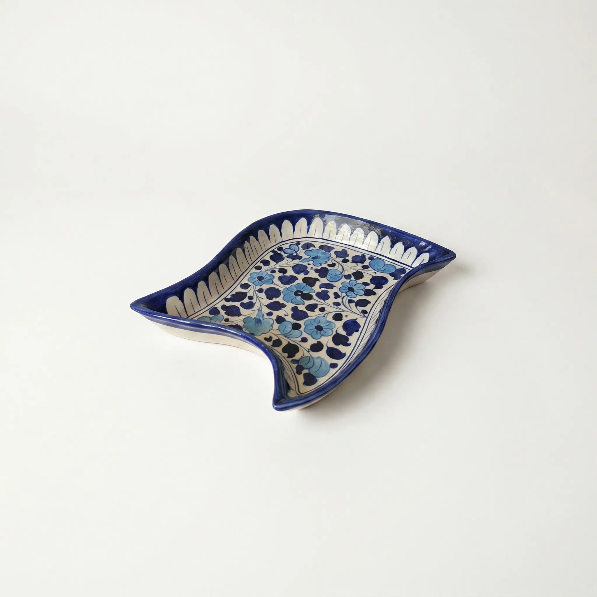 Multani Blue Pottery Star Serving Dish – Hand-Painted Ceramic Platter (10 Inch, Floral Variant)