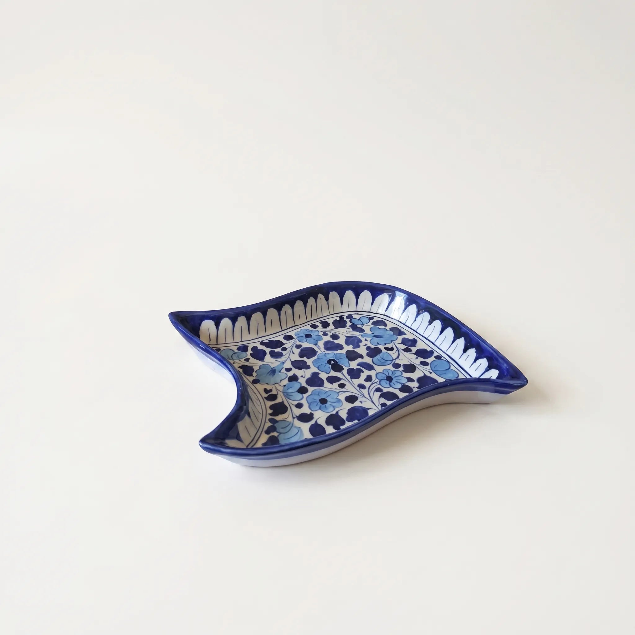 Multani Blue Pottery Star Serving Dish – Hand-Painted Ceramic Platter (10 Inch, Floral Variant)