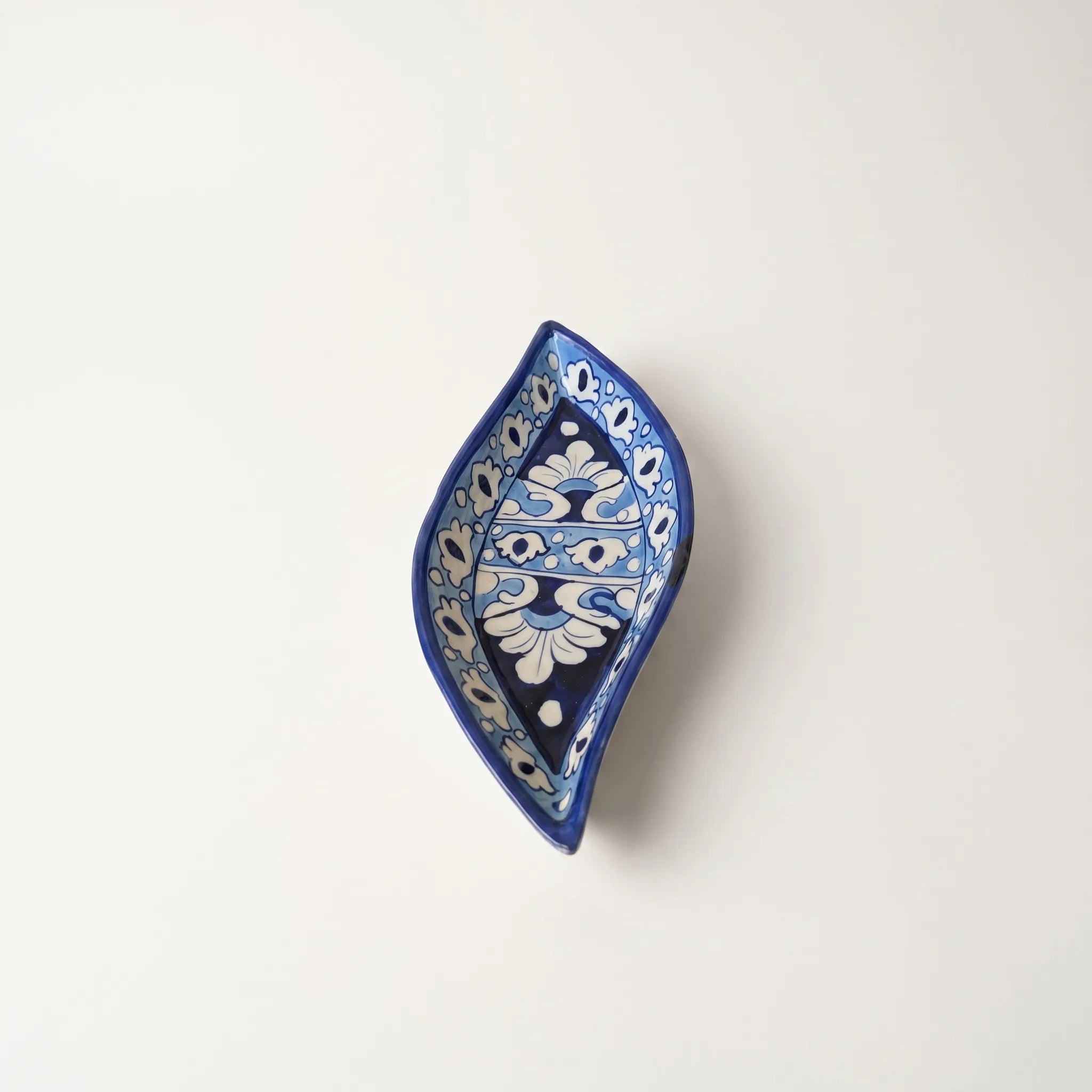 Multani Blue Pottery Boat Shaped Serving Dish – Hand-Painted Ceramic Snack Dish (9 Inch, Floral Border)