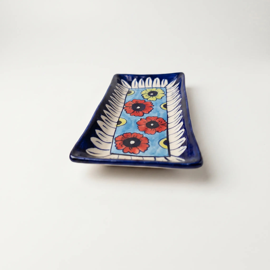 Multani Blue Pottery Flat Dish – 8 Inch Shallow Floral Snack Plate (Hand-Painted Ceramic)