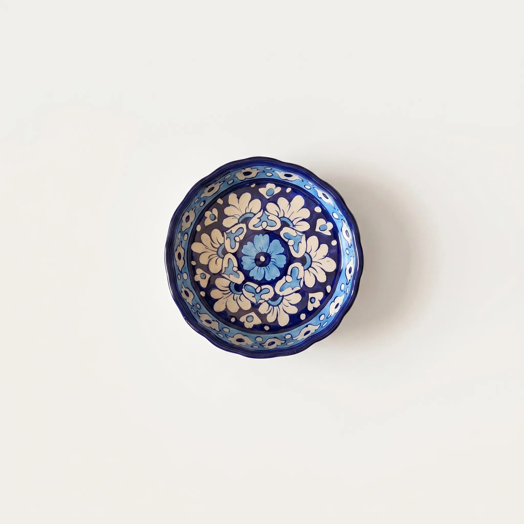 Multani Blue Pottery Apple Pie Dish – Handcrafted 8 Inch Ceramic Serving Dish with Symmetrical Floral Design (2 Inch Deep)