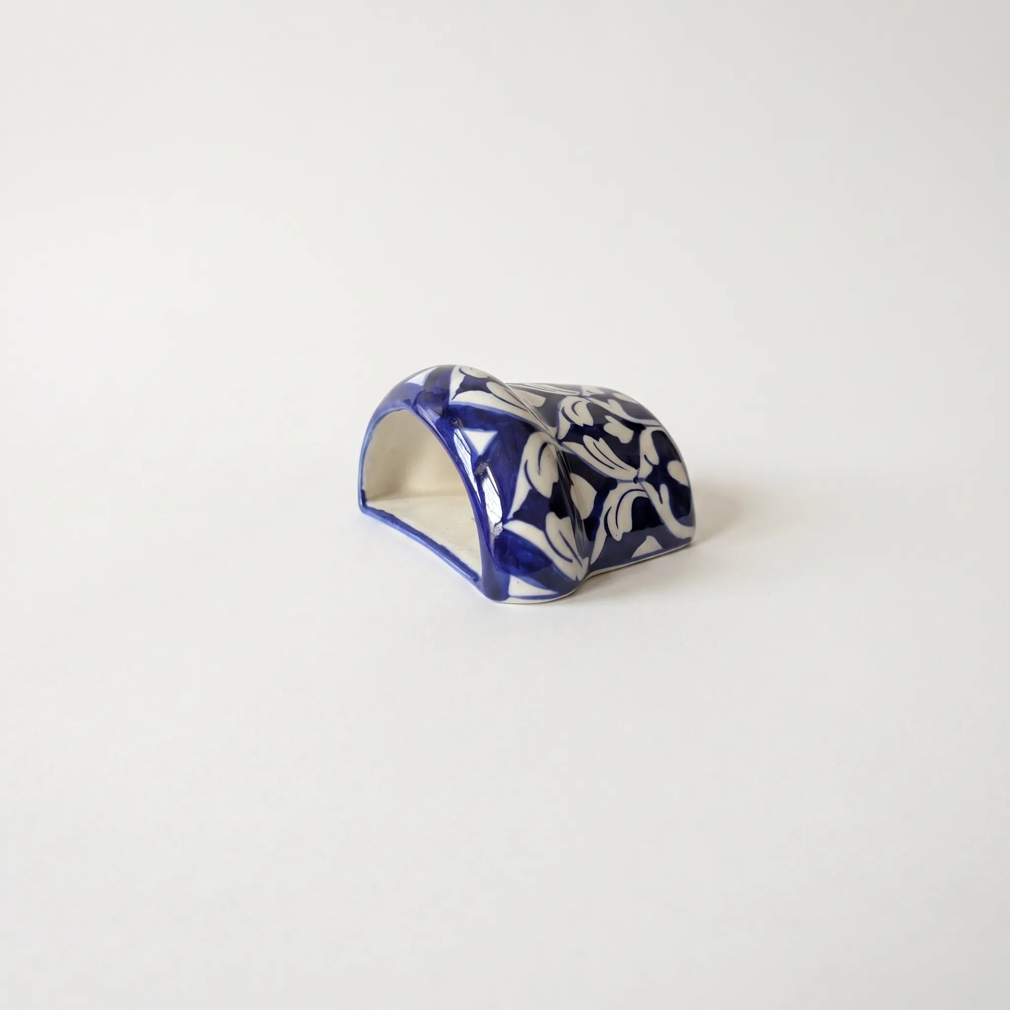 Blue Pottery Mini Wall Planter – 4 Inch Ceramic Hanging Planter Blue and White